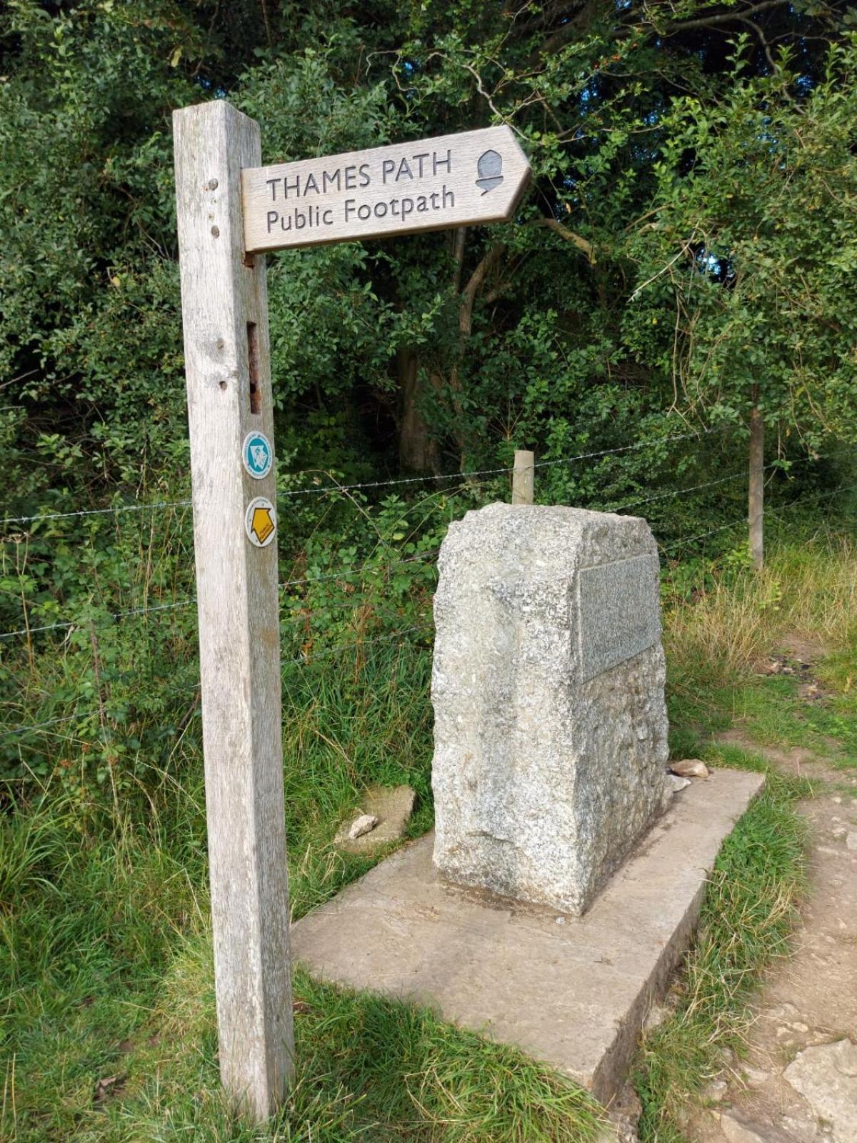 Thames Head Wharf - Historic Cotswold Cottage With Stunning Countryside Views Cirencester Esterno foto